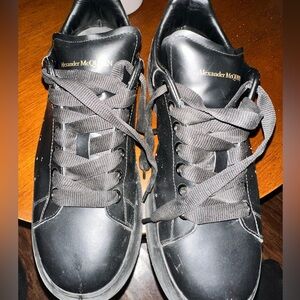 Alexander McQueen Oversized Sneakers
43.5, 10.5 US